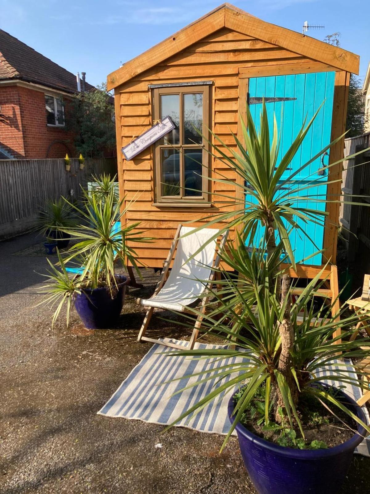 The Sashes - Stylish Apartment - Free Parking - Ultrafast Wifi - Smart Tv - Netflix - Sleeps Up To 6! Close To Poole Town Center & Sandbanks & Bournemouth מראה חיצוני תמונה